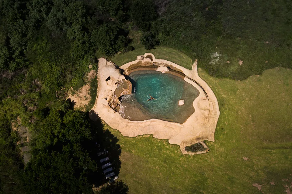 Berghouse-Rock-Pool