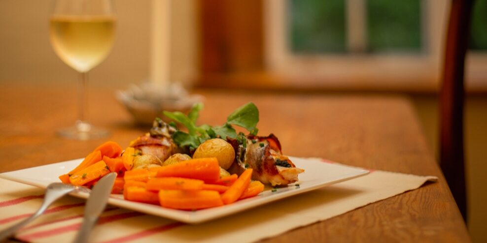 Country Cottages with Drakensberg mountain views