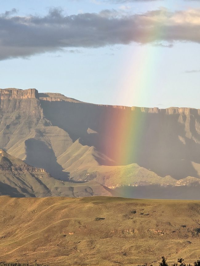 Northern Drakensberg mountain scenery near Berghouse & Cottages