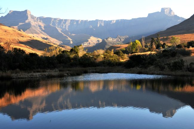 Northern Drakensberg mountain scenery near Berghouse & Cottages